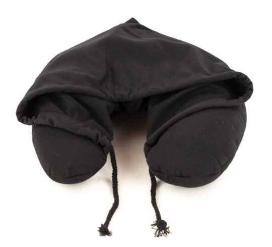 Potovalna blazina TRAVEL & MORE Hood - črna, s kapuco