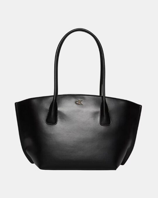 Torbica CALVIN KLEIN Medium Dome - črna