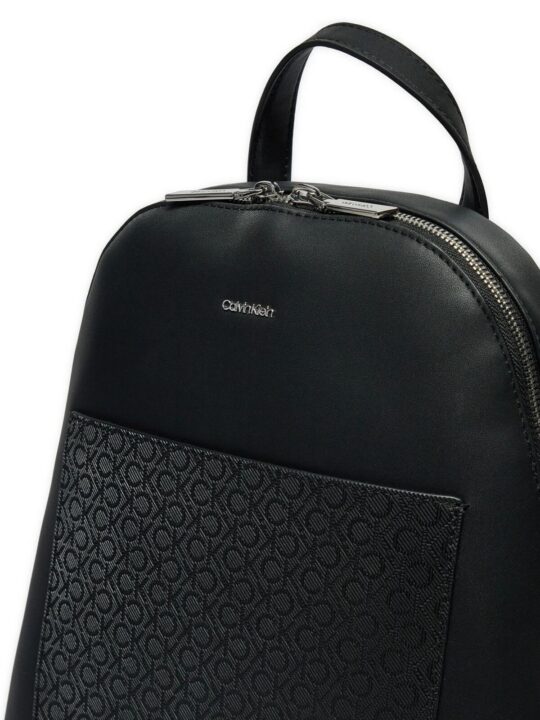 Modni nahrbtnik CALVIN KLEIN Must Dome - črn